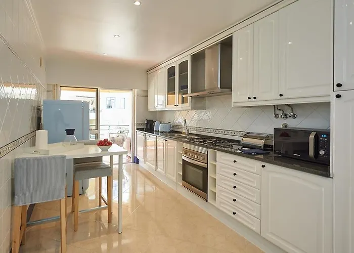 Apartment Oceanario 2 Bedroom - Sea View And Pool